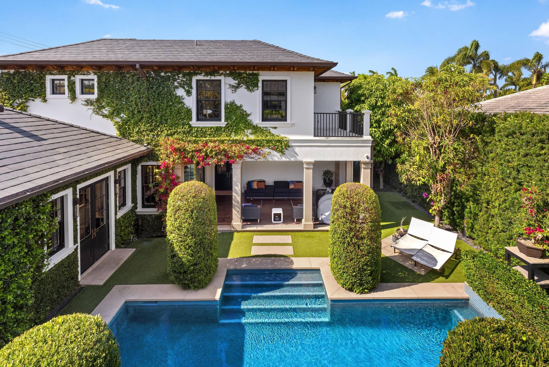 1053 N Lake Way, Palm Beach, FL 33480 1053 N Lake Way