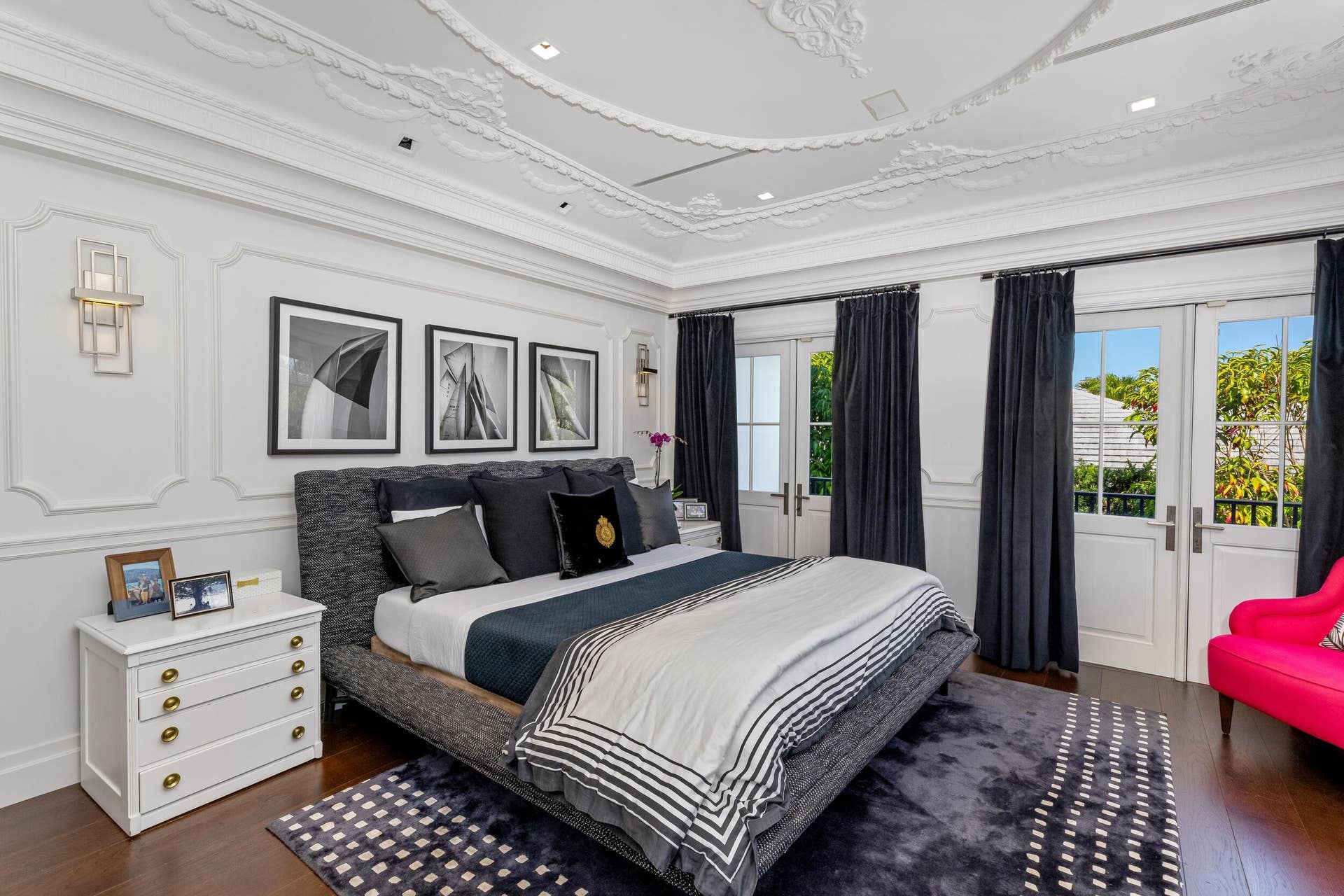 1053 N Lake Way, Palm Beach, FL 33480 Primary Bedroom