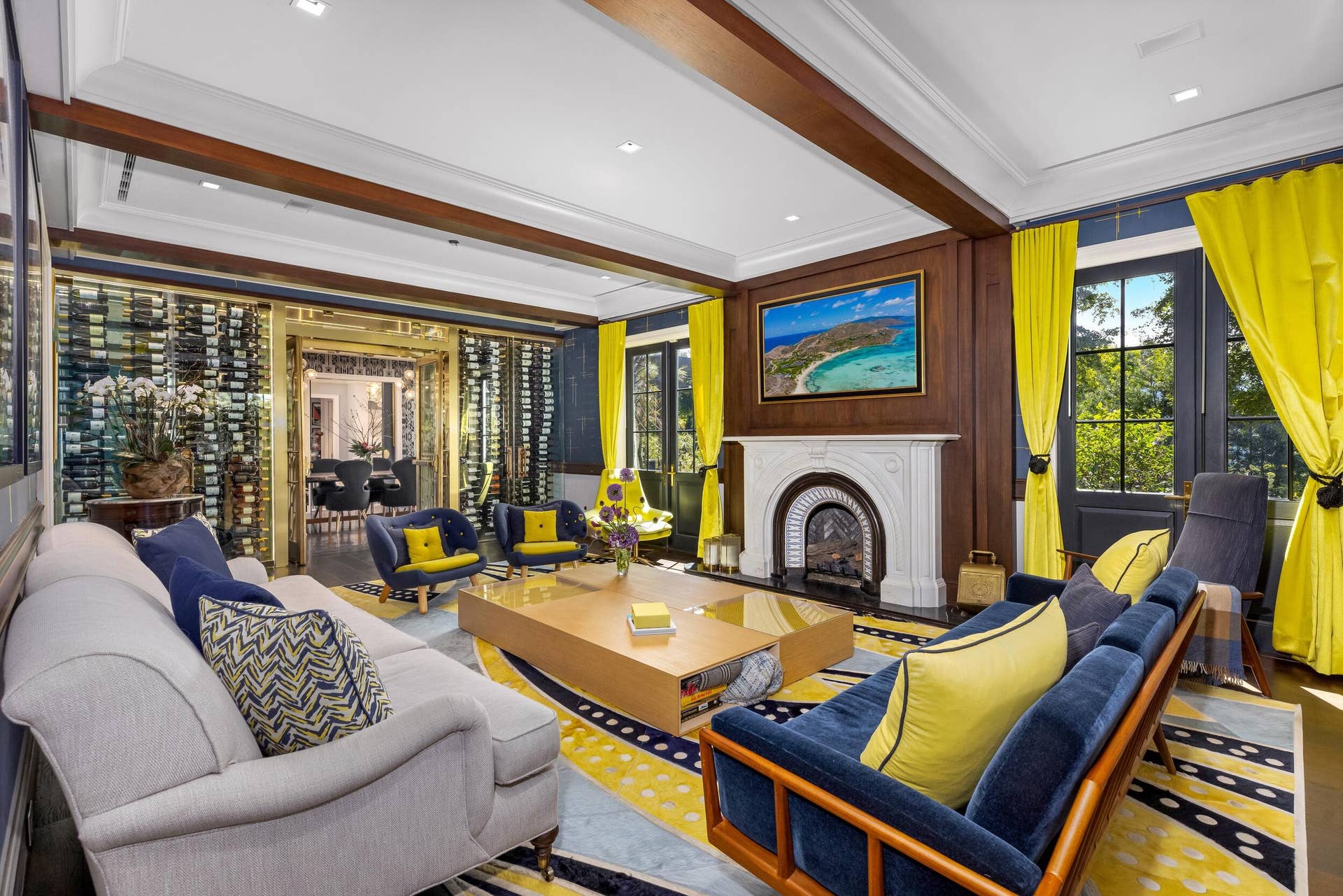 1053 N Lake Way, Palm Beach, FL 33480 Living Area