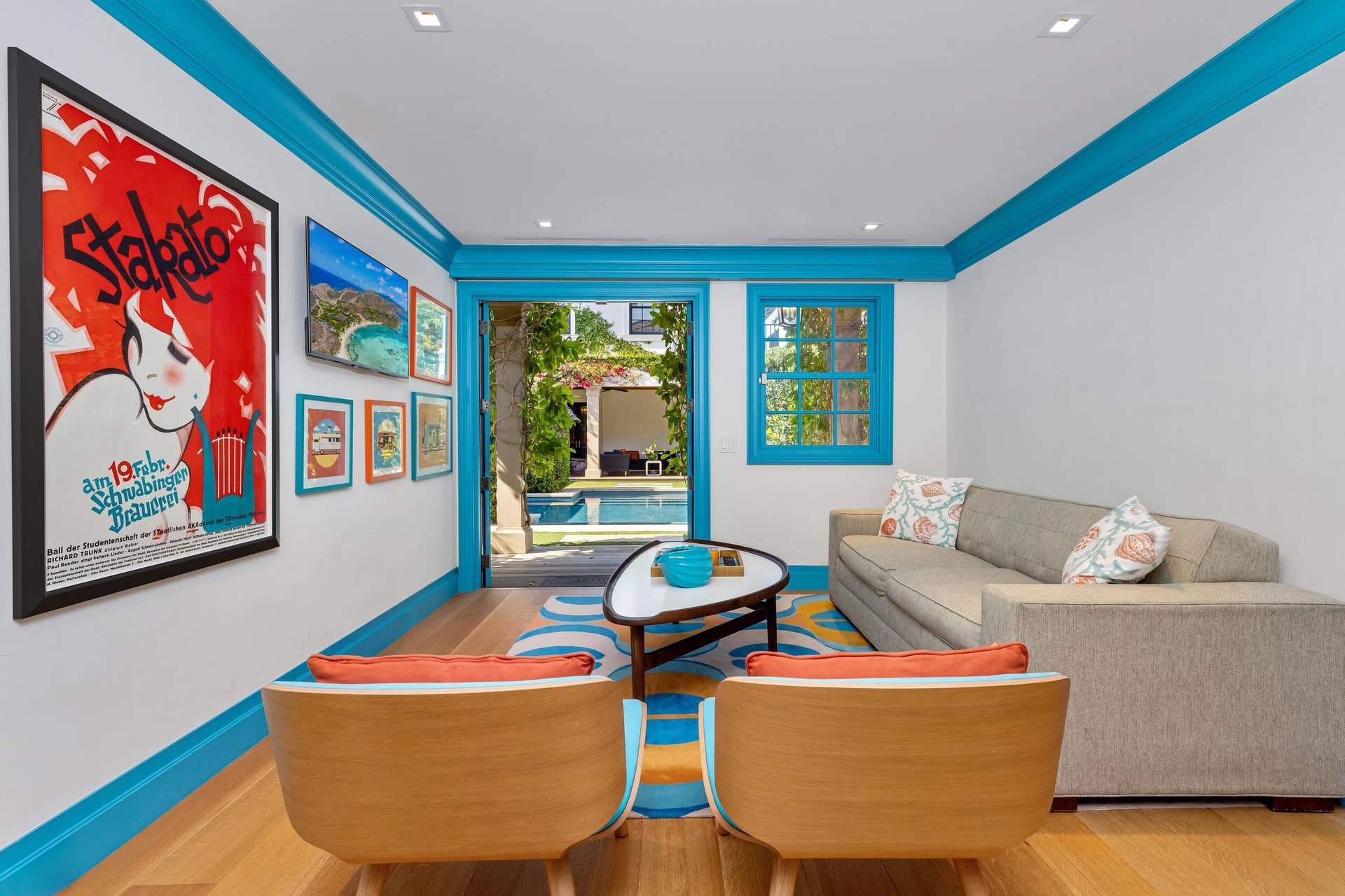 1053 N Lake Way, Palm Beach, FL 33480 Guest House Living