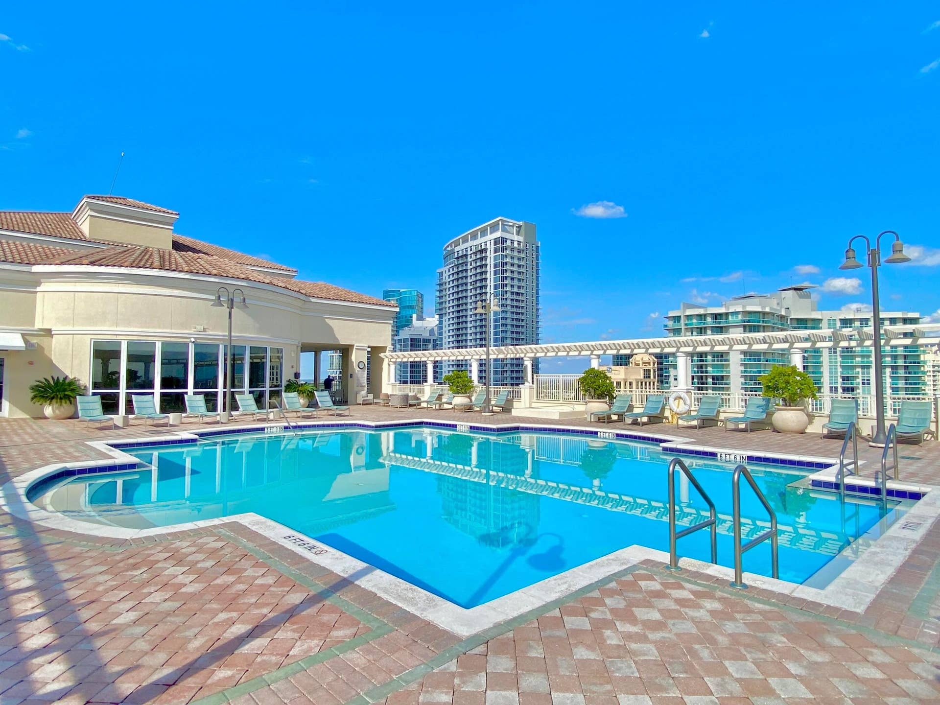 511 SE 5 Avenue, #Apt 807, Fort Lauderdale, FL 33301 4b