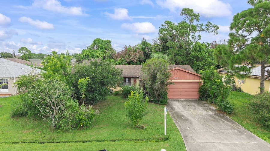Property photo for 629 SW RAY Avenue, Port St Lucie, FL