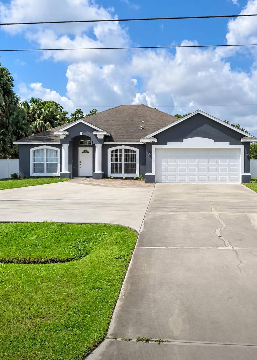Property photo for 1402 SW CALIFORNIA Boulevard, Port St Lucie, FL