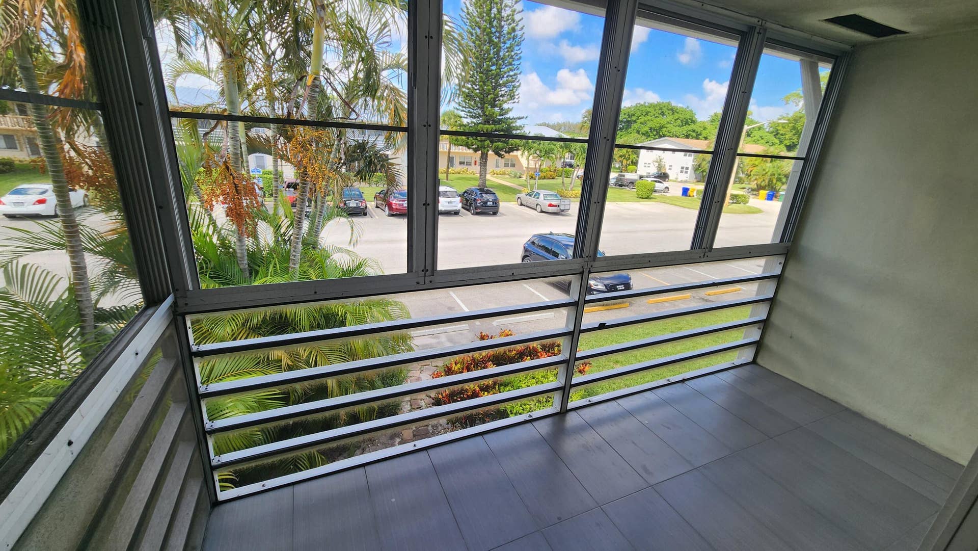 91 Coventry D, West Palm Beach, FL 33417 balcony