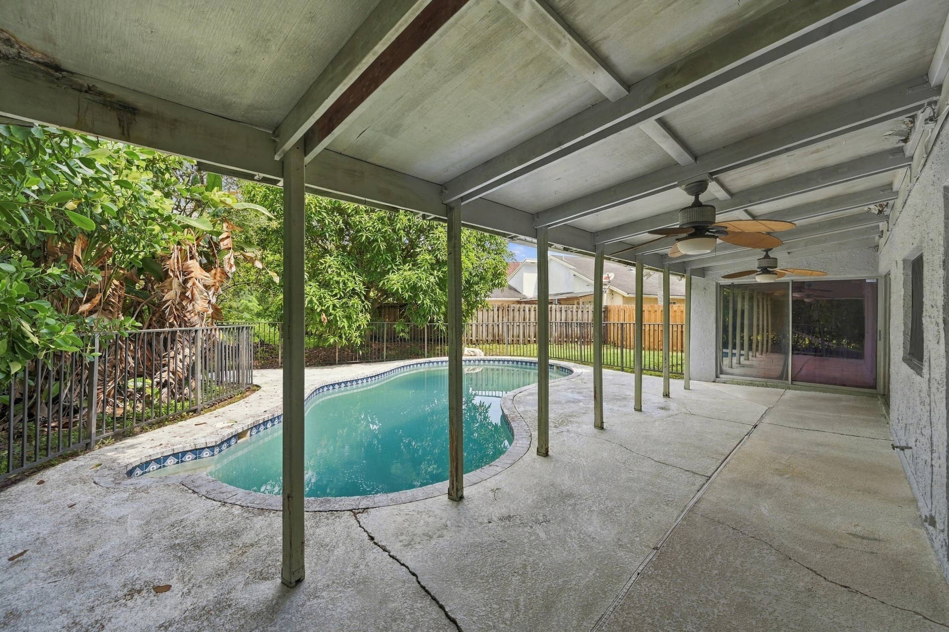 3528 NW 73RD Way, Coral Springs, FL 33065 16_pool