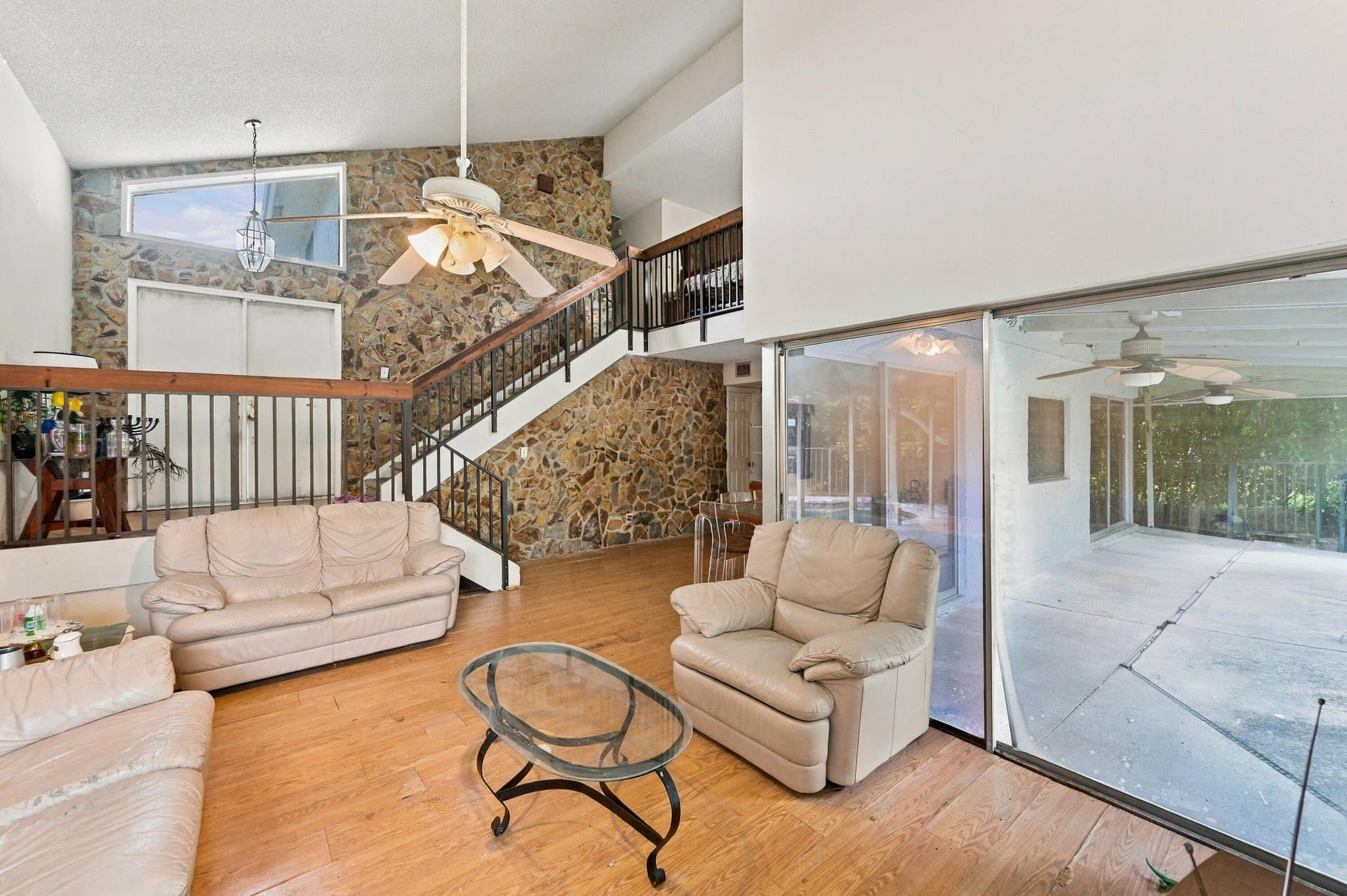 3528 NW 73RD Way, Coral Springs, FL 33065 08_living room