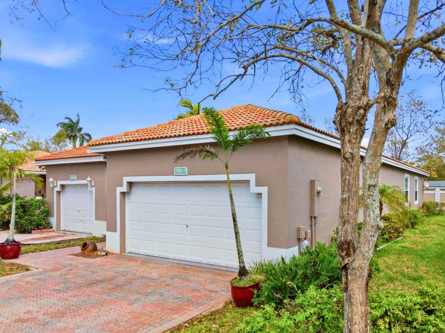 Property photo for 2920 E ARAGON Boulevard, #3, Sunrise, FL