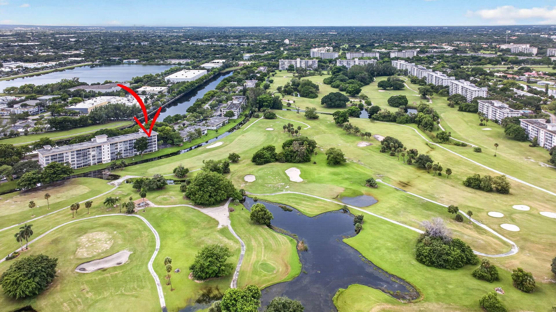 Overlooking gorgeous golf course