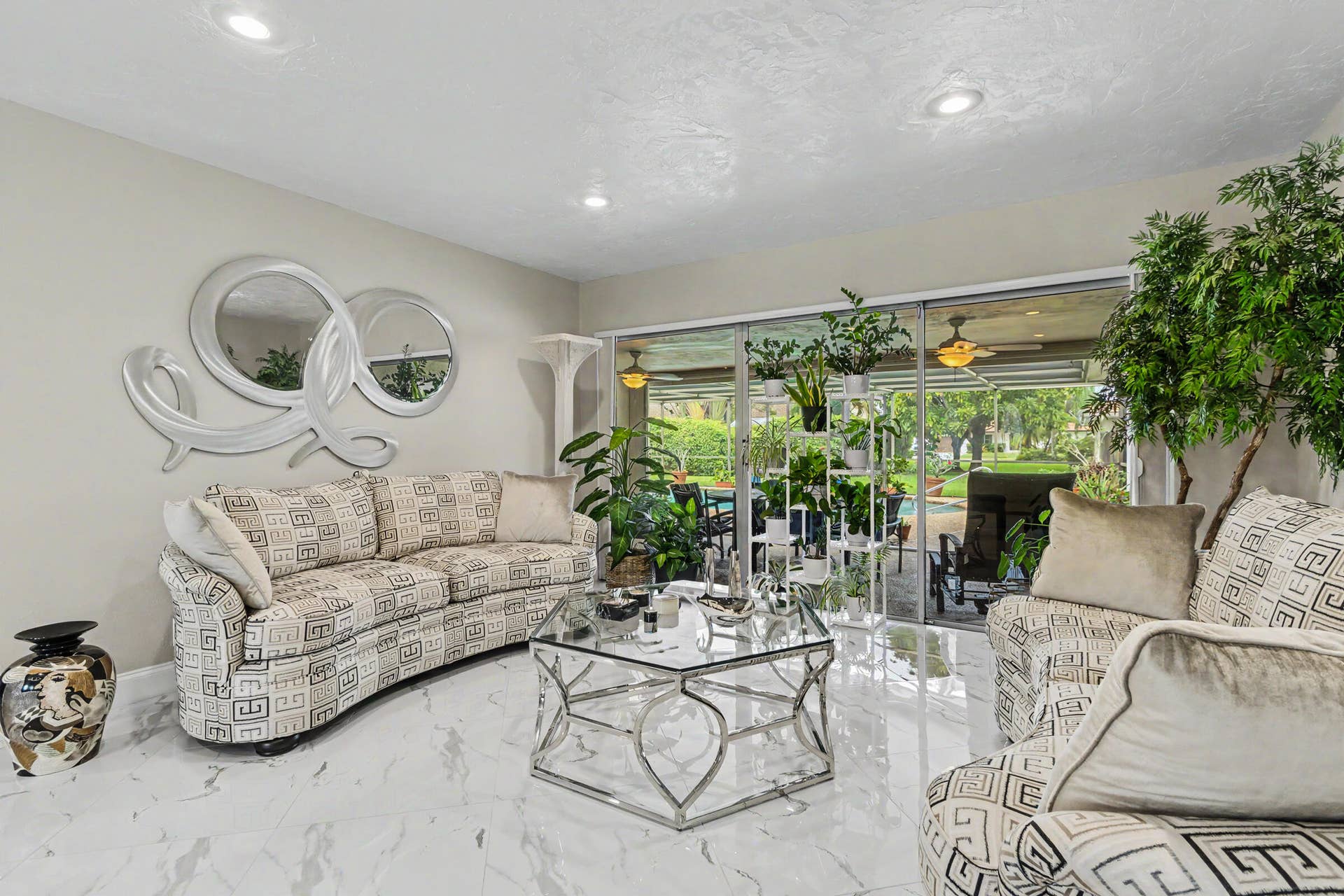 415 SAILBOAT Circle, Weston, FL 33326 Living room - like a sanctuary