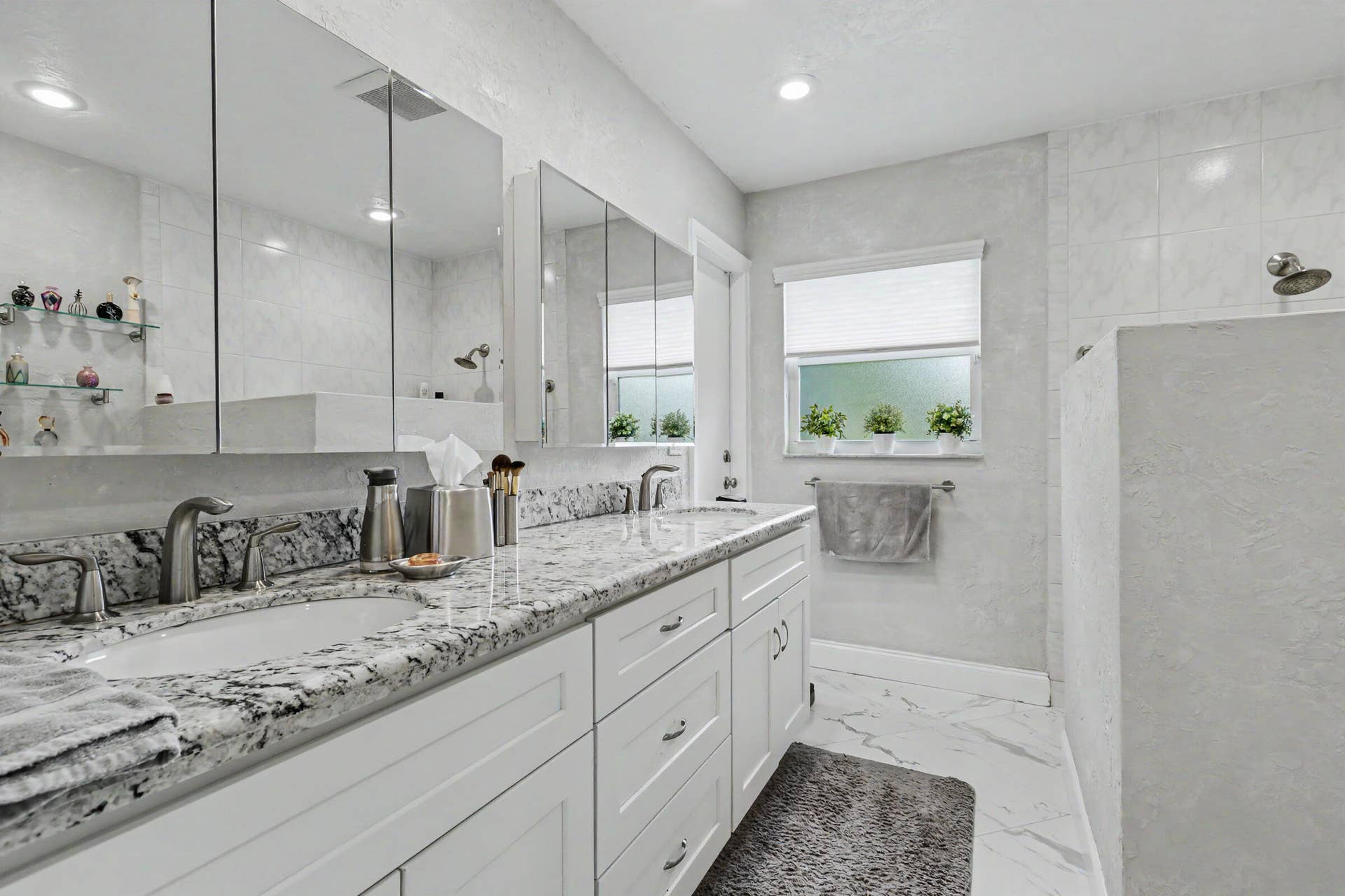 415 SAILBOAT Circle, Weston, FL 33326 Primary bathroom with step in shower