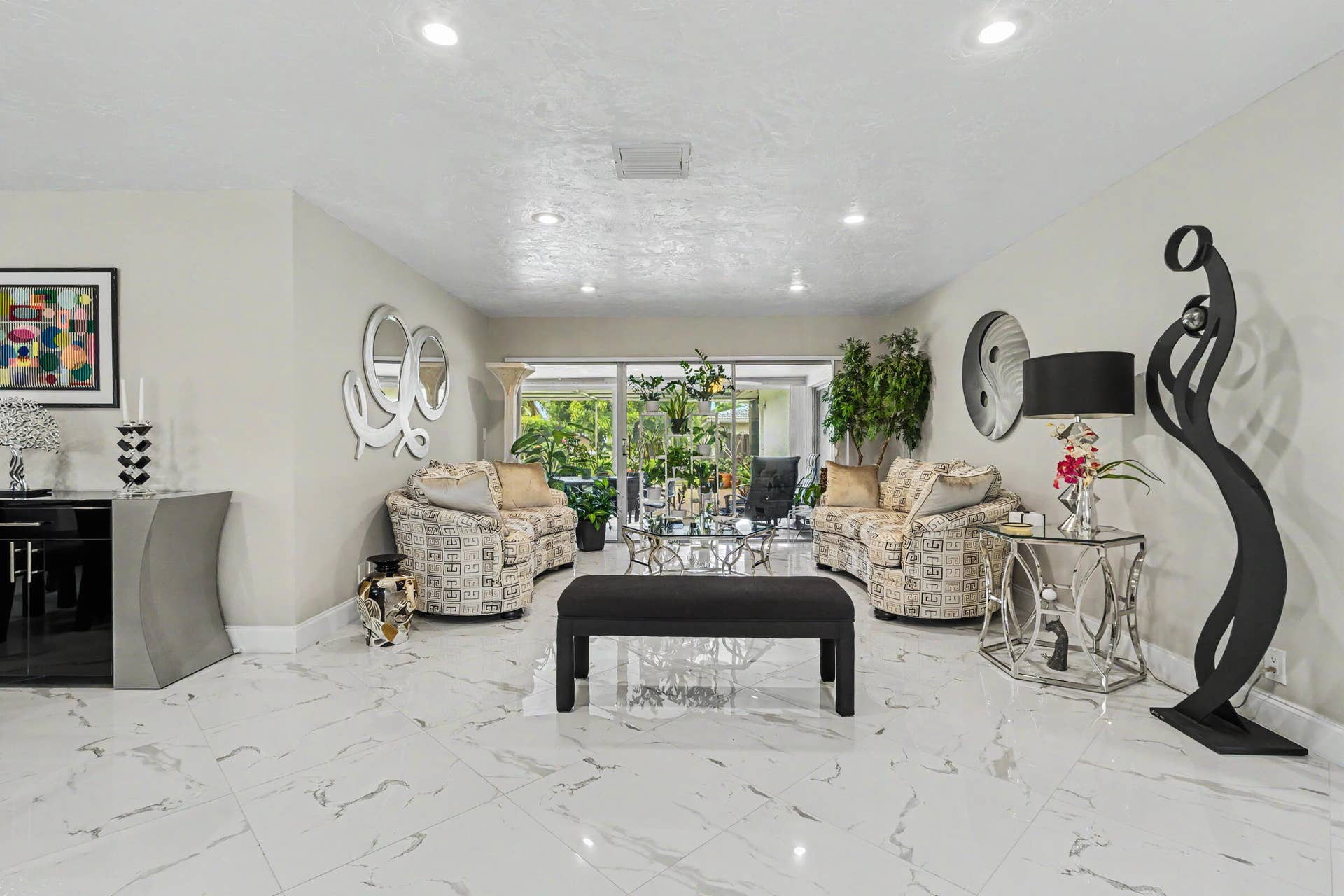 415 SAILBOAT Circle, Weston, FL 33326 Living room