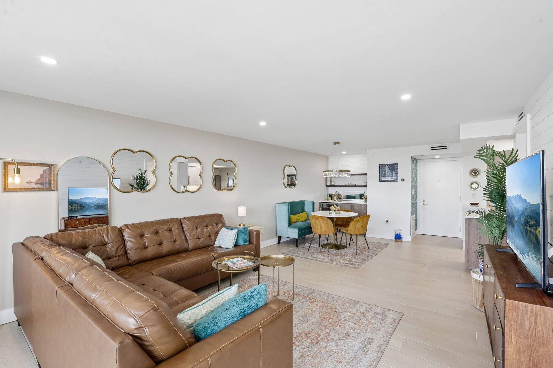 3912 S Ocean Boulevard, #704, Highland Beach, FL 33487 Living Area