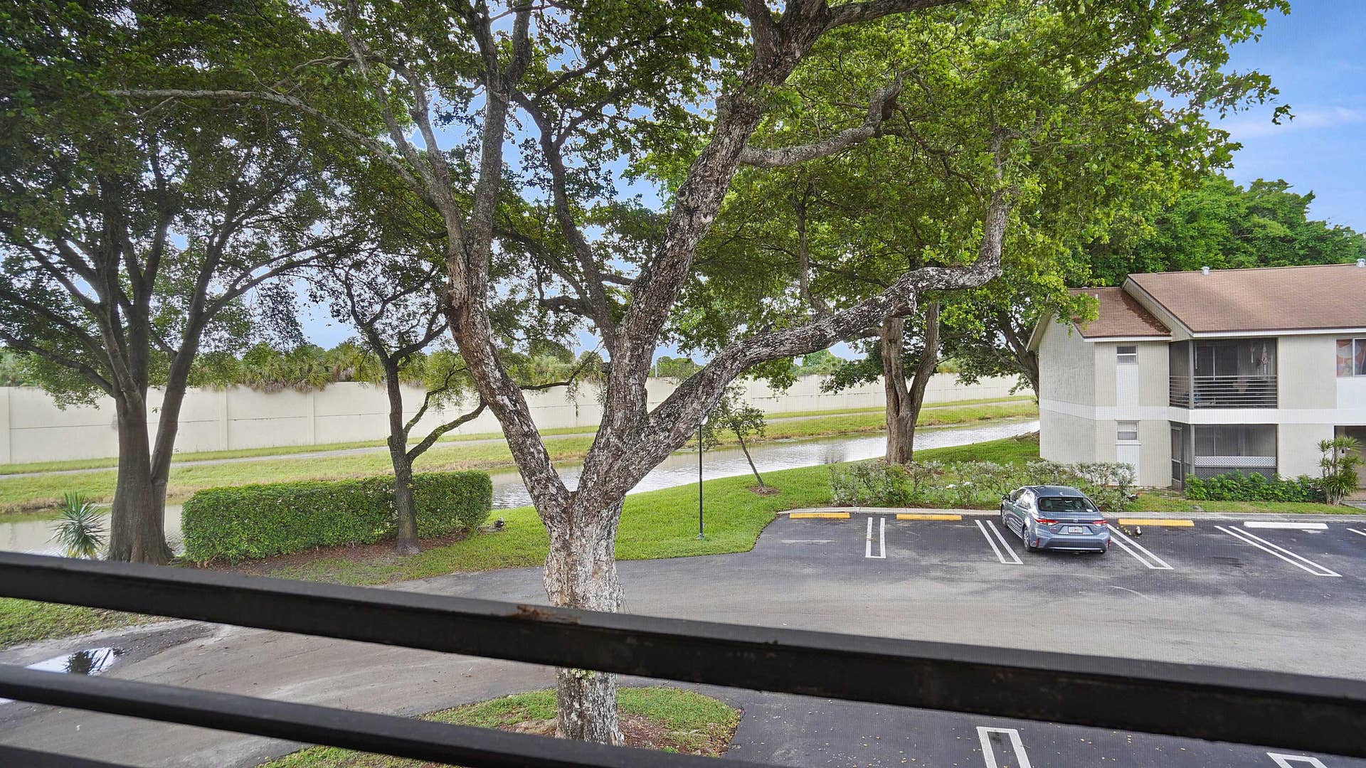 505 Gardens Drive, #204, Pompano Beach, FL 33069 DSC04354
