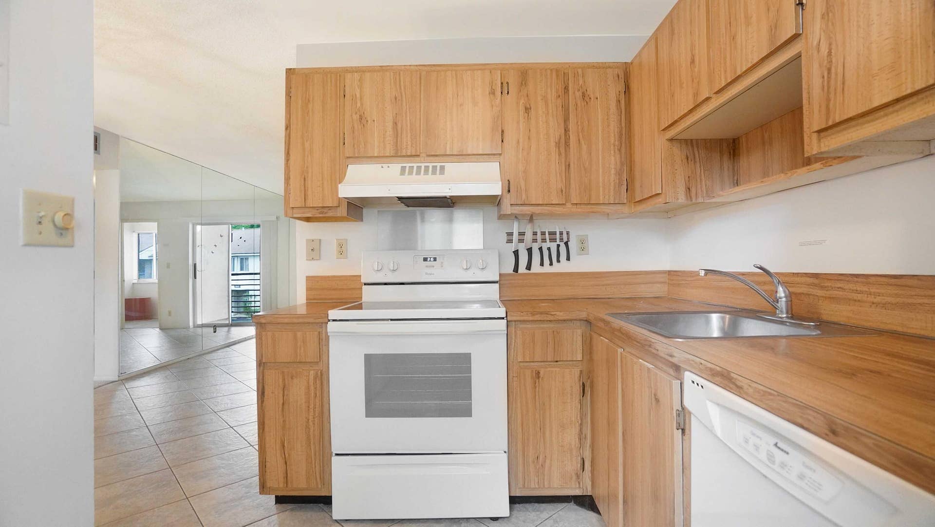 505 Gardens Drive, #204, Pompano Beach, FL 33069 DSC04297