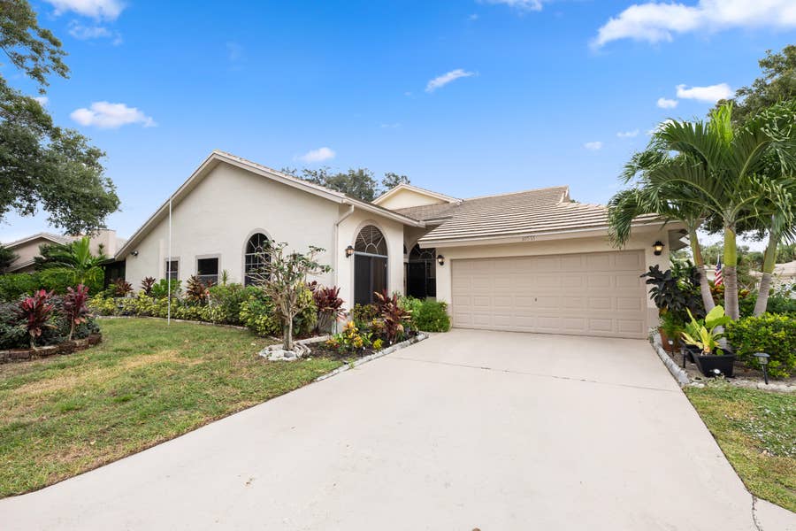 Property photo for 10933 STAFFORD Circle S, Boynton Beach, FL