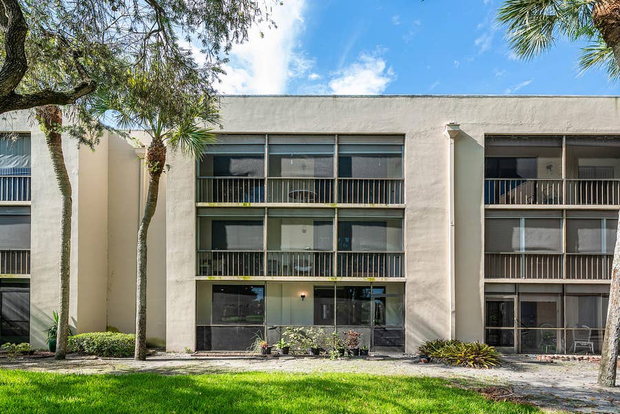 Property photo for 5190 LAS VERDES Circle, #105, Delray Beach, FL