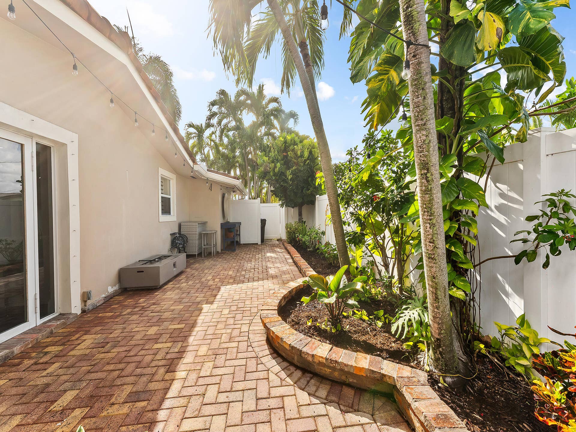 6340 NE 19th Terrace, Fort Lauderdale, FL 33308 DSC05441