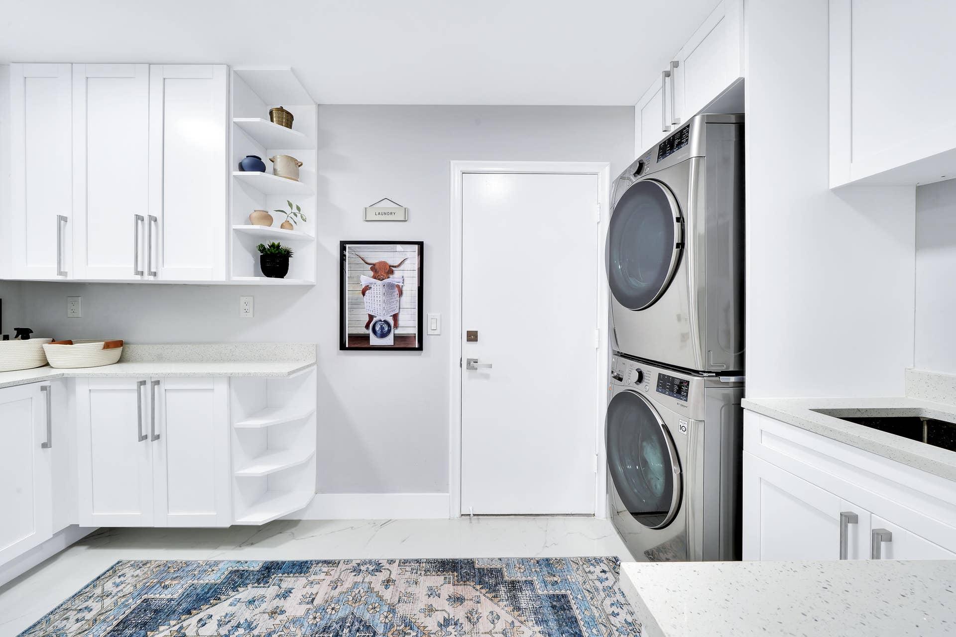 Indoors 4526 St Andrews Dr (50)