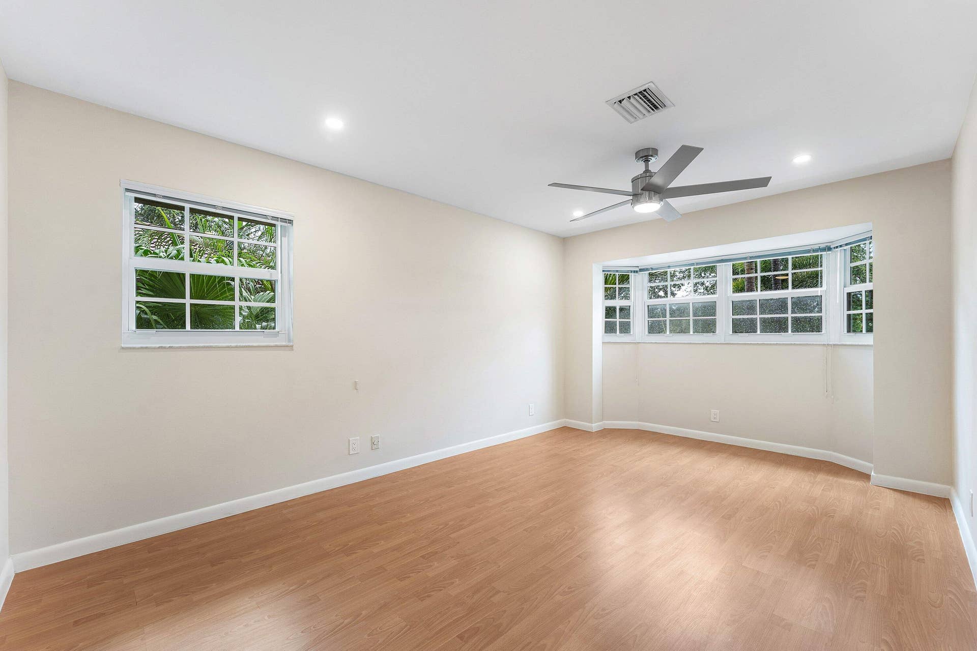 021-620Northeast9thAvenue-4-FortLauderda