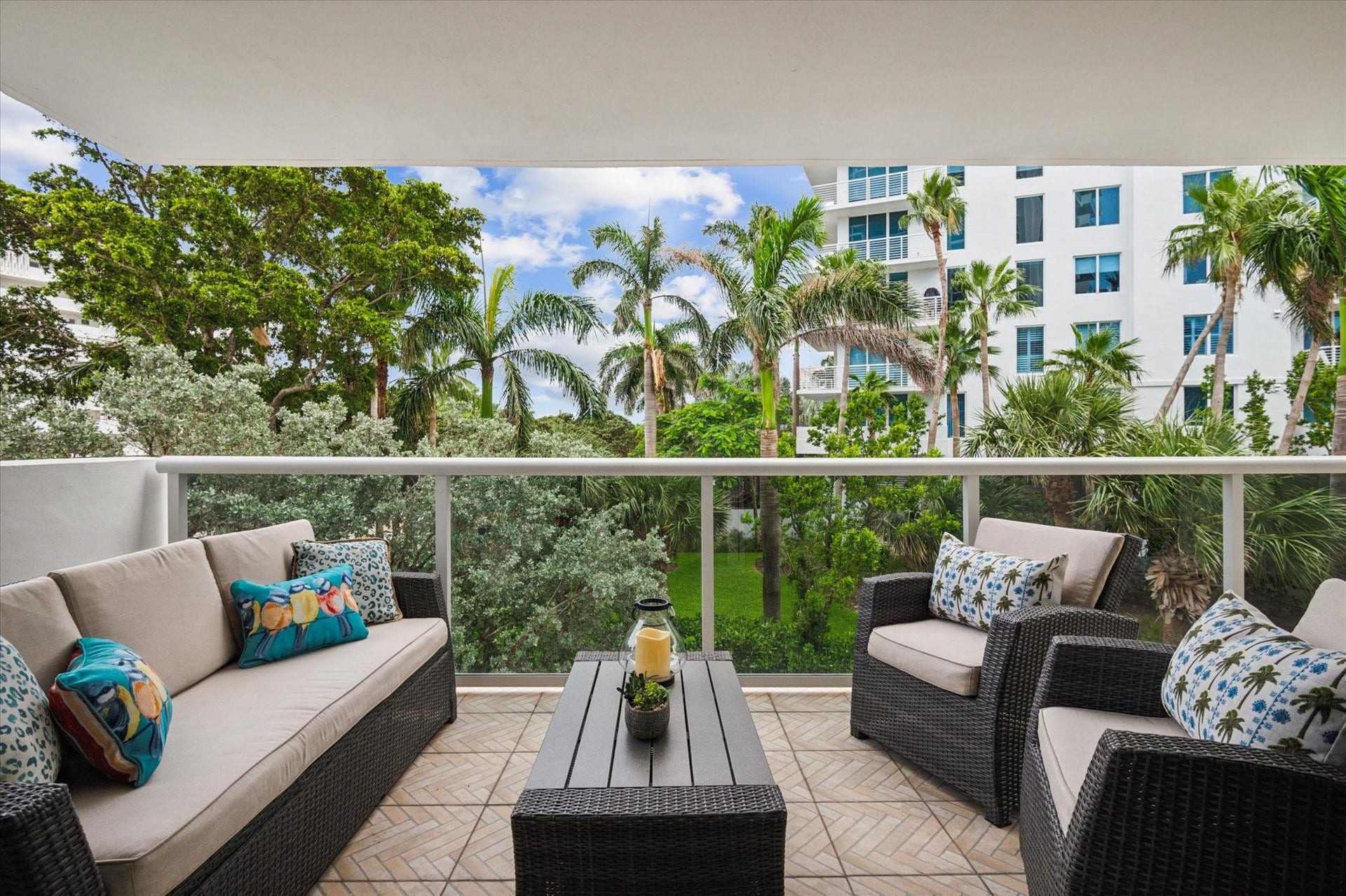 2841 N OCEAN Boulevard, #301, Fort Lauderdale, Fort Lauderdale, FL 33308 Large Balcony