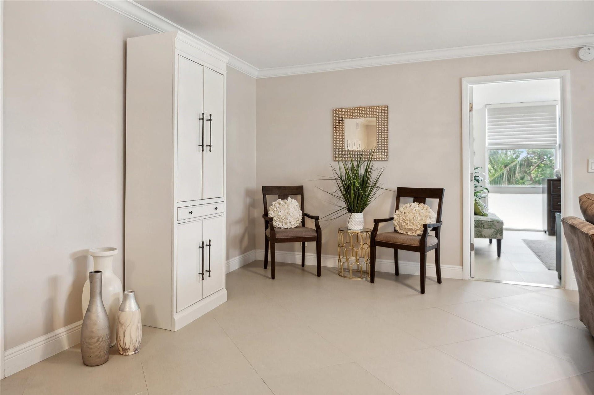 2841 N OCEAN Boulevard, #301, Fort Lauderdale, Fort Lauderdale, FL 33308 Living area