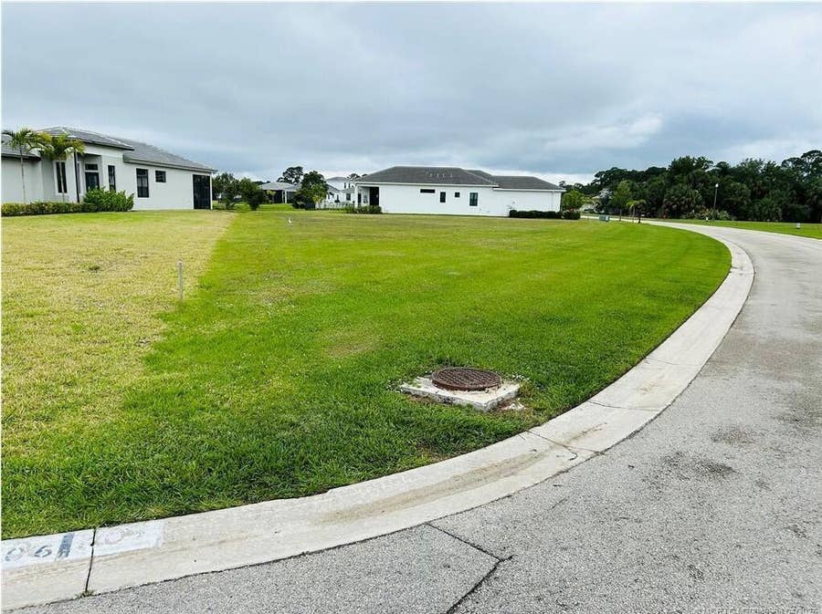 Property photo for 156 SE Via Bisento, Port St Lucie, FL