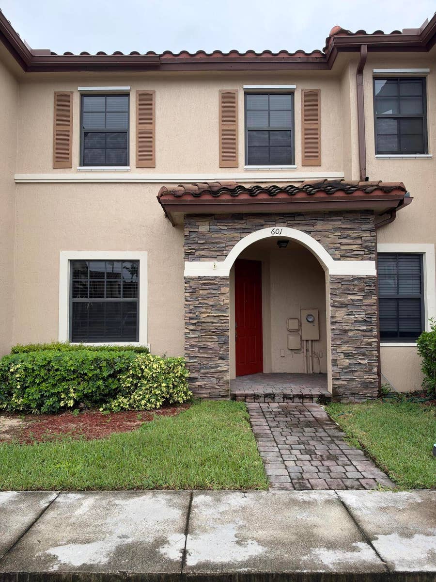 Property photo for 601 SE 32nd Terrace, Homestead, FL