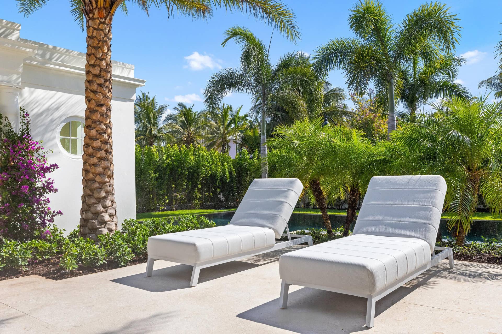 301 Plantation Road, Palm Beach, FL 33480 Loungers