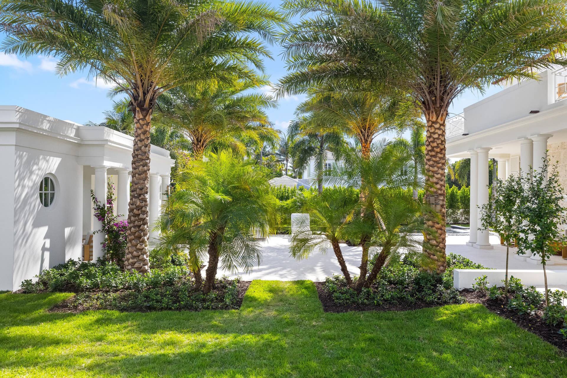 301 Plantation Road, Palm Beach, FL 33480 Yard