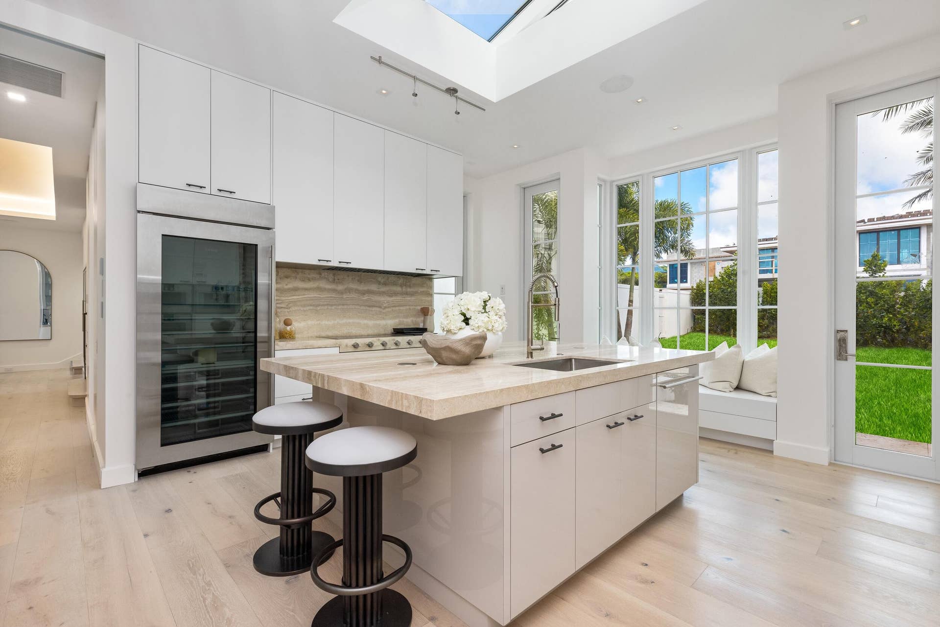 301 Plantation Road, Palm Beach, FL 33480 Kitchen