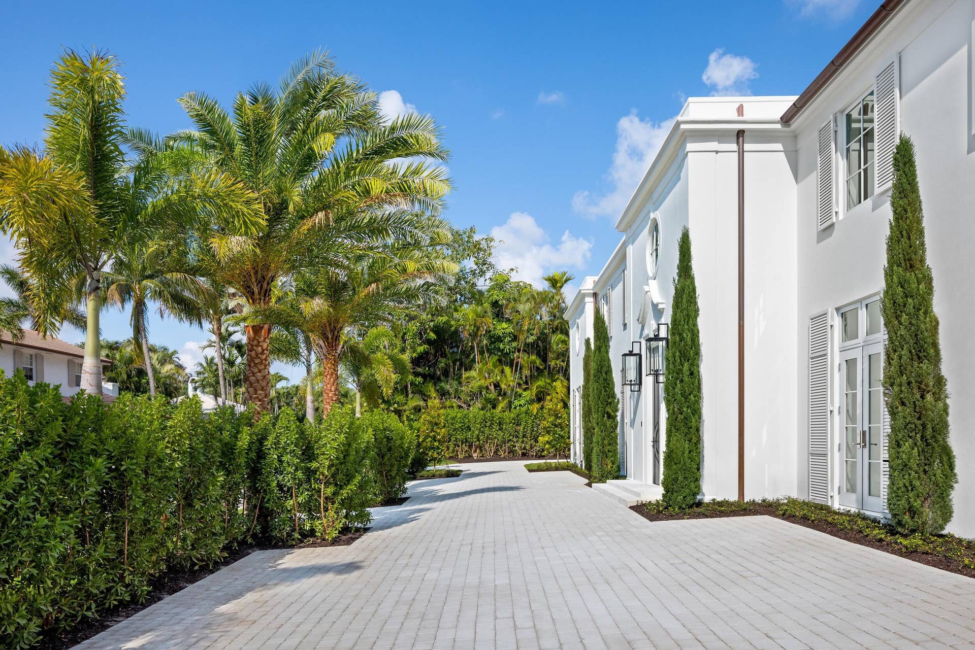 301 Plantation Road, Palm Beach, FL 33480 Entrance Driveway