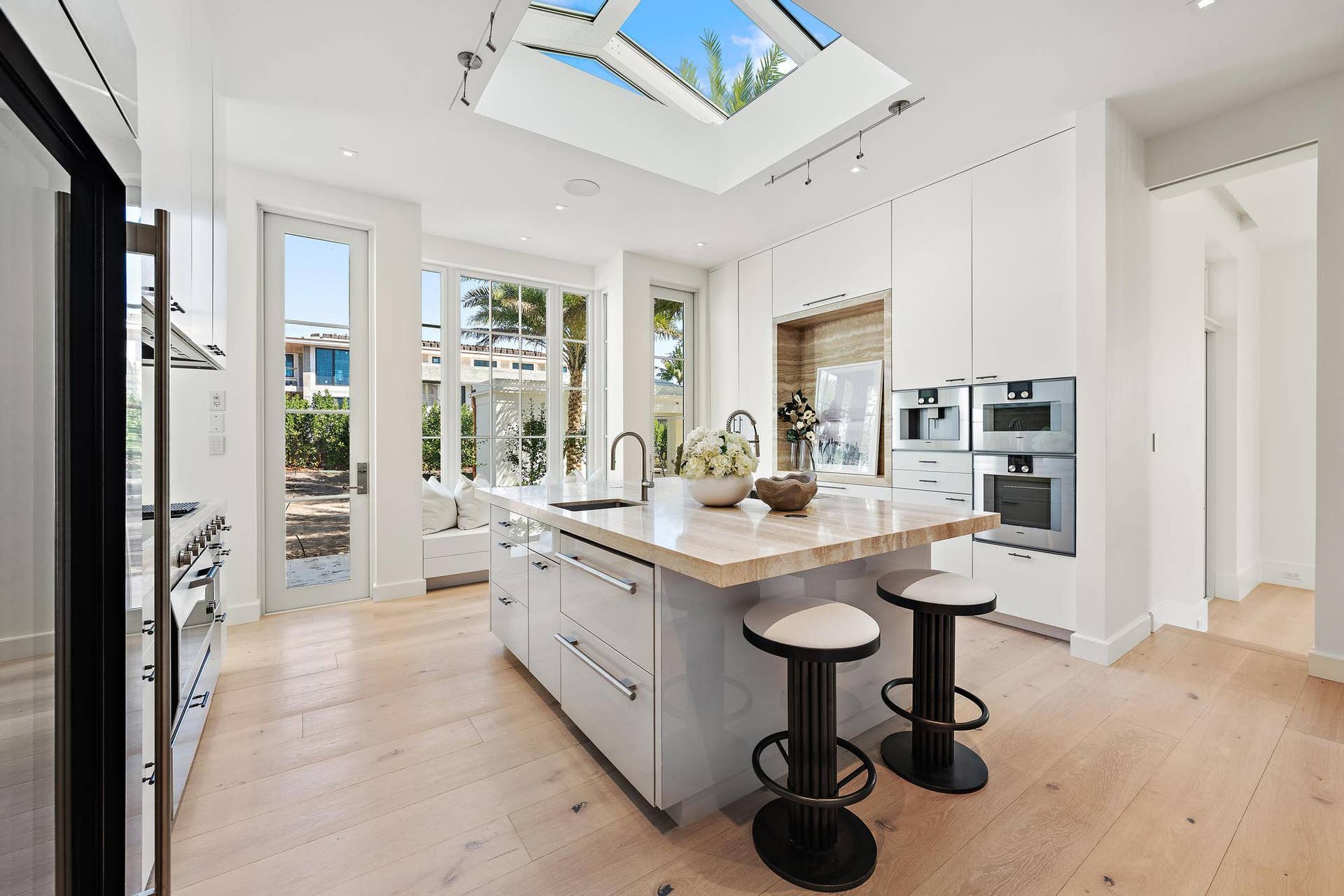 301 Plantation Road, Palm Beach, FL 33480 Kitchen