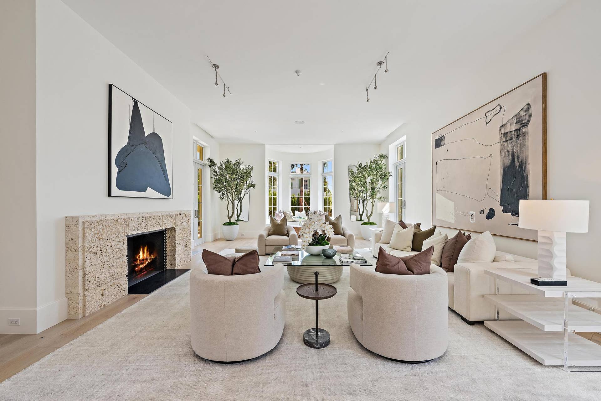 301 Plantation Road, Palm Beach, FL 33480 Living Room