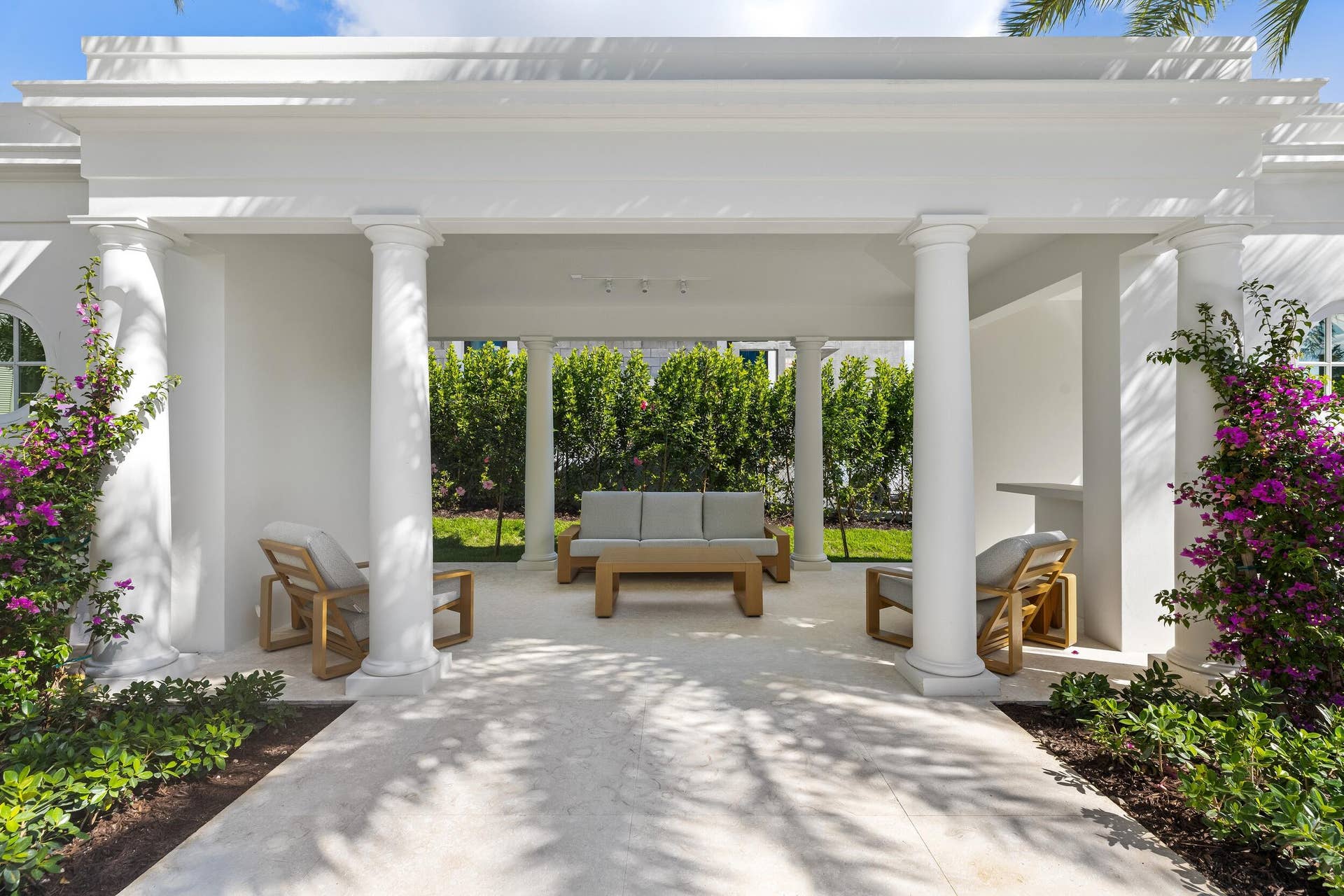 301 Plantation Road, Palm Beach, FL 33480 Cabana