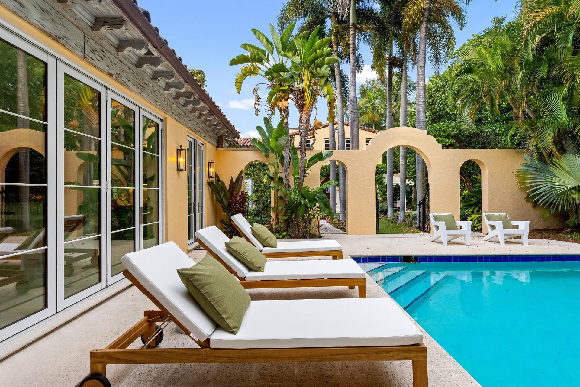 124 Brazilian Avenue, Palm Beach, FL 33480 Pool