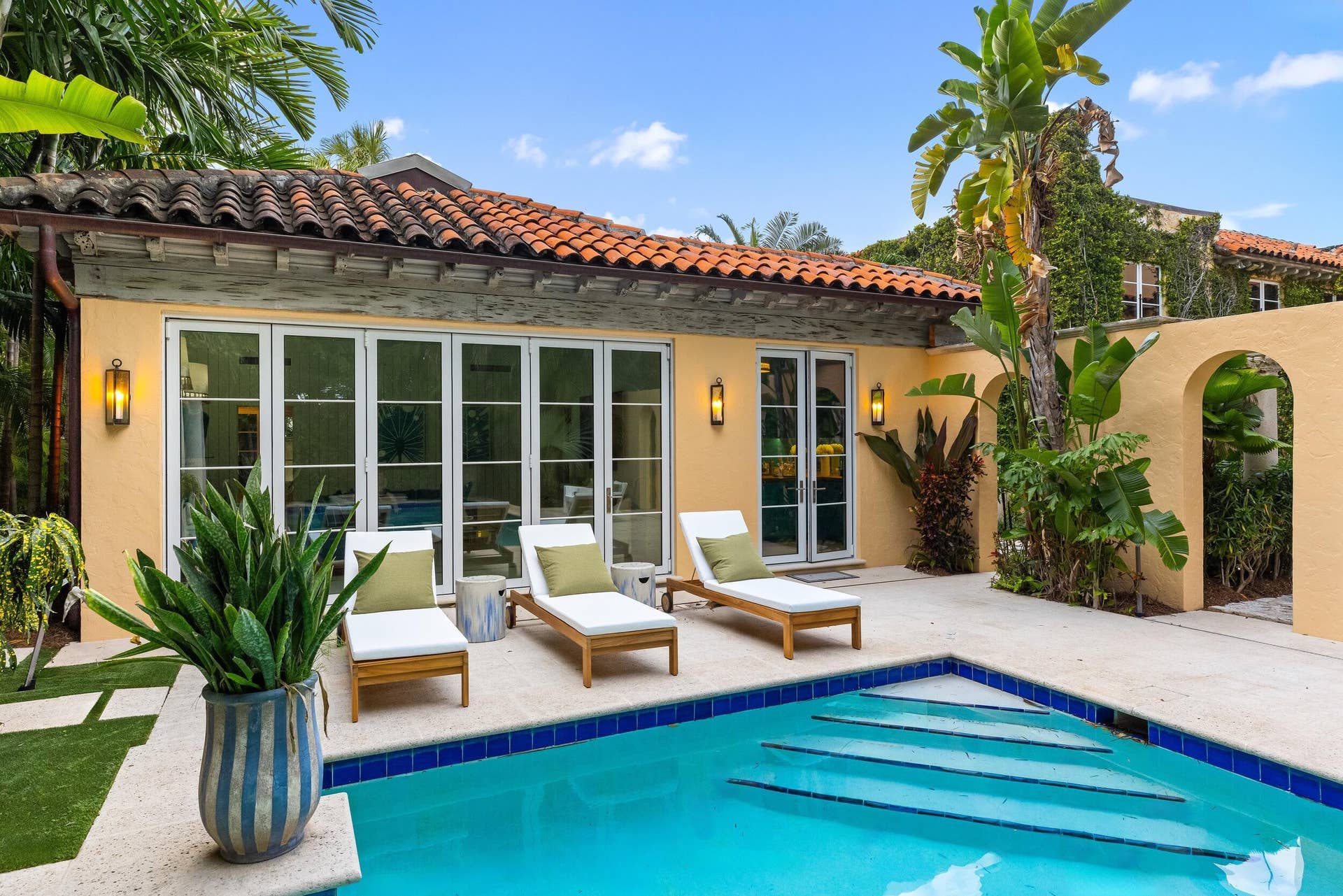 124 Brazilian Avenue, Palm Beach, FL 33480 Pool