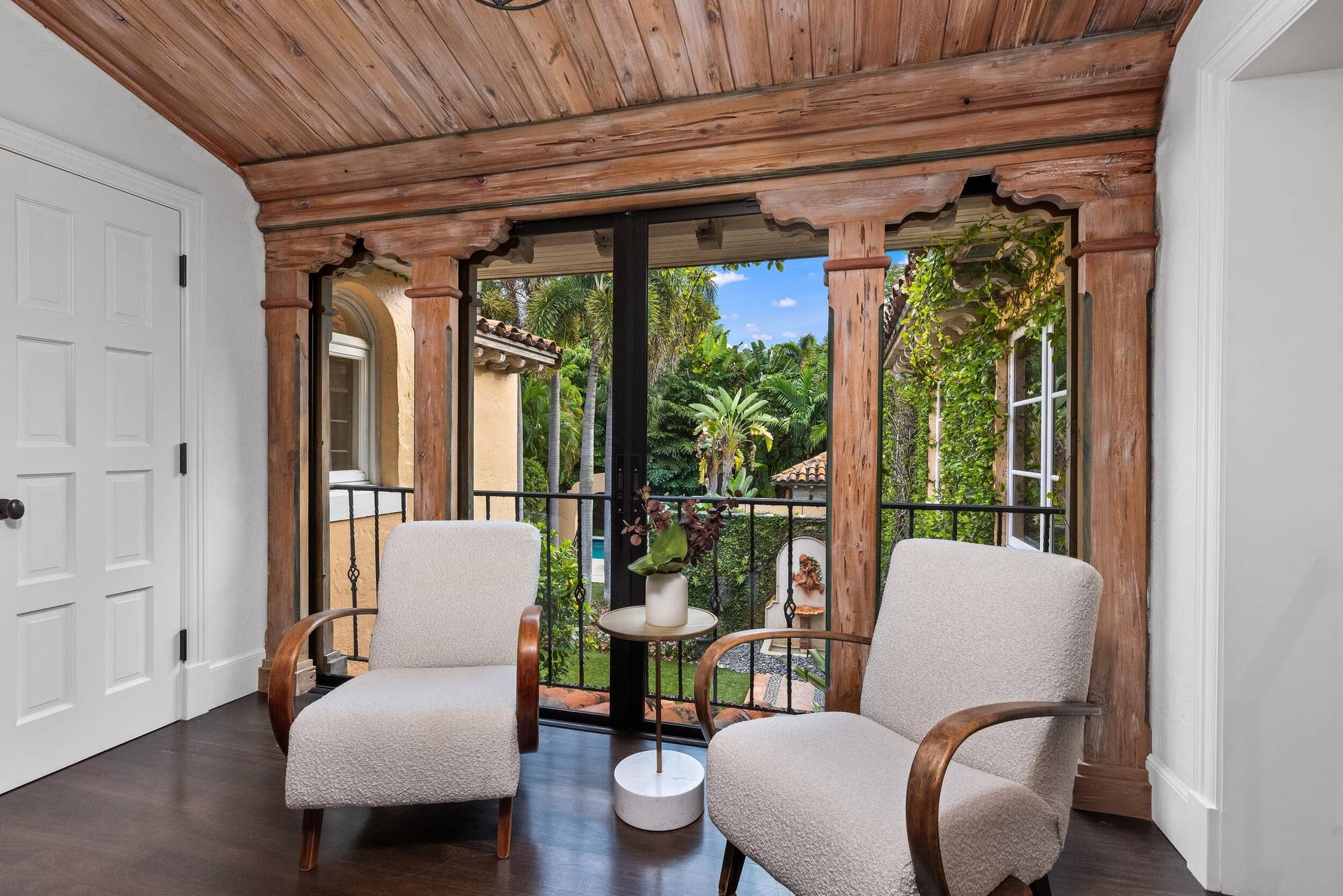124 Brazilian Avenue, Palm Beach, FL 33480 Loft Area