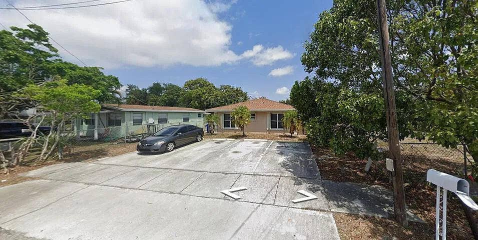 171 SE 3RD Street, #B, Deerfield Beach, FL 33441 Street view