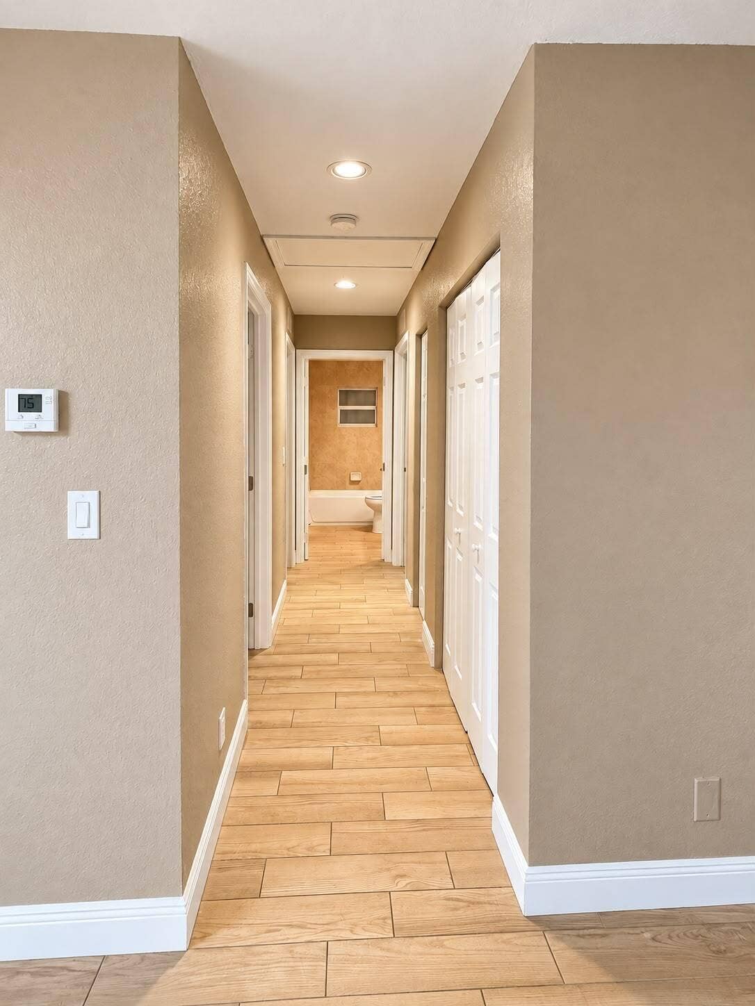 171 SE 3RD Street, #B, Deerfield Beach, FL 33441 Hallway