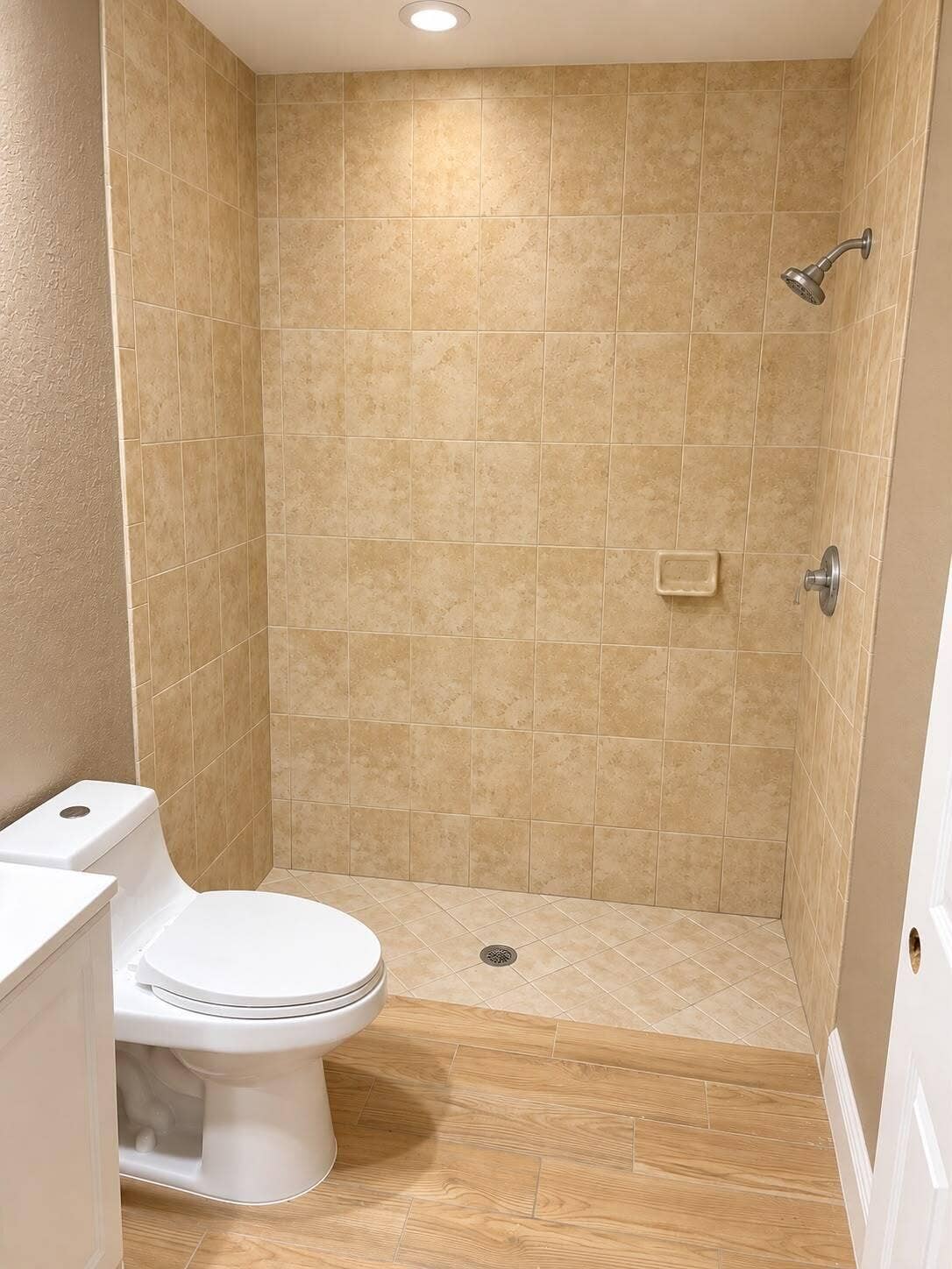171 SE 3RD Street, #B, Deerfield Beach, FL 33441 WhatsApp Image 2026-09-24 at 2.06.36 PM-