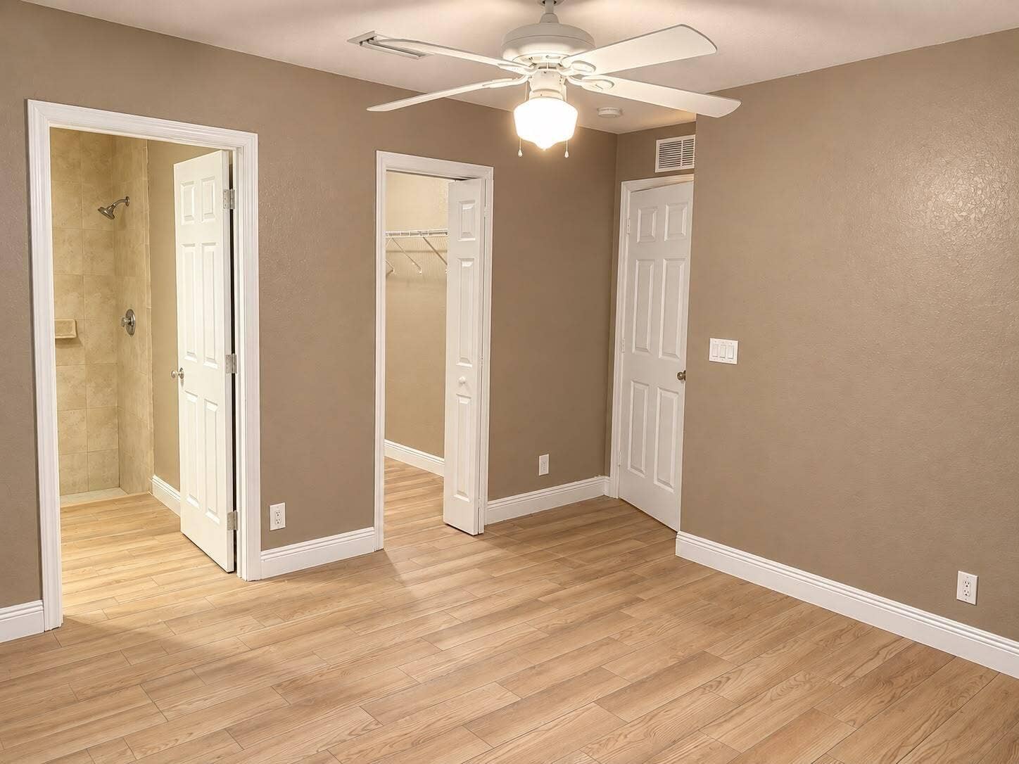171 SE 3RD Street, #B, Deerfield Beach, FL 33441 Master bedroom