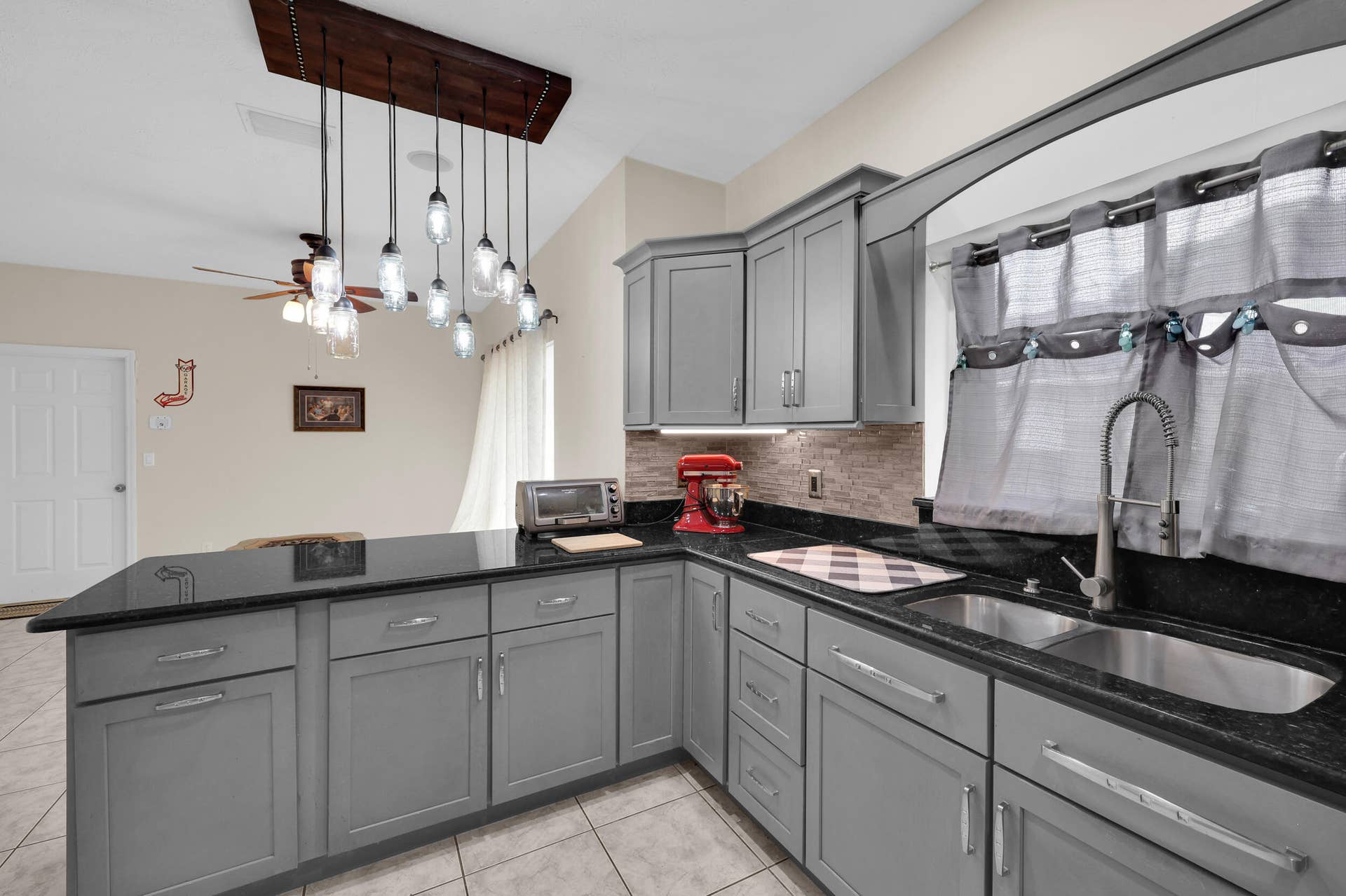 2728 SERENITY Circle S, Fort Pierce, FL 34981 Kitchen
