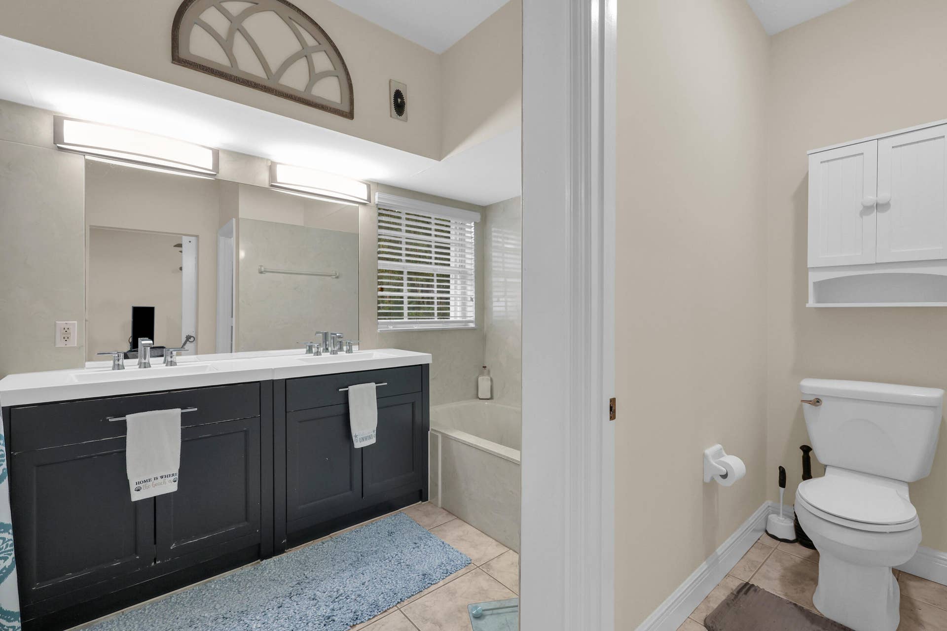 2728 SERENITY Circle S, Fort Pierce, FL 34981 Primary bath