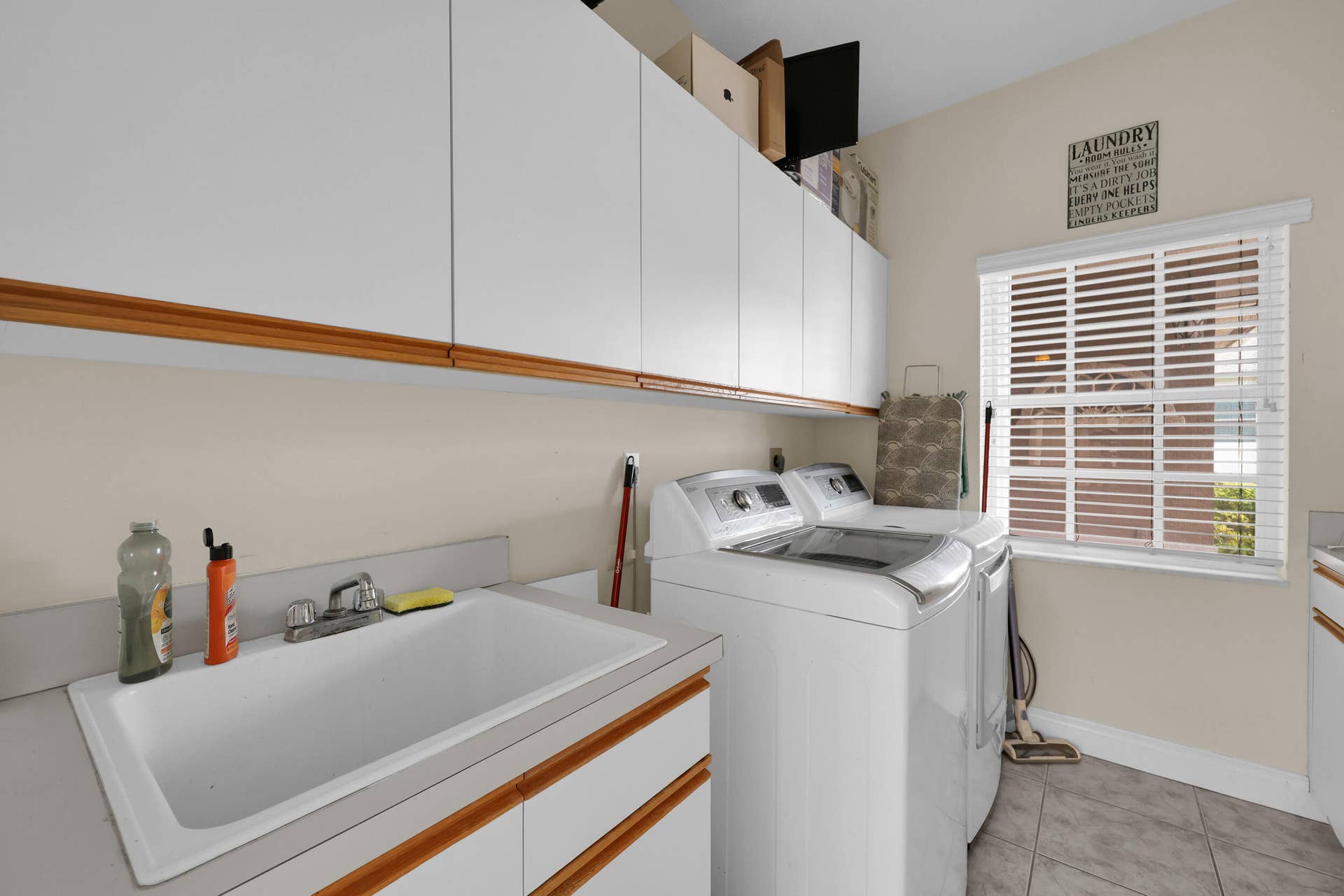 2728 SERENITY Circle S, Fort Pierce, FL 34981 Laundry Room