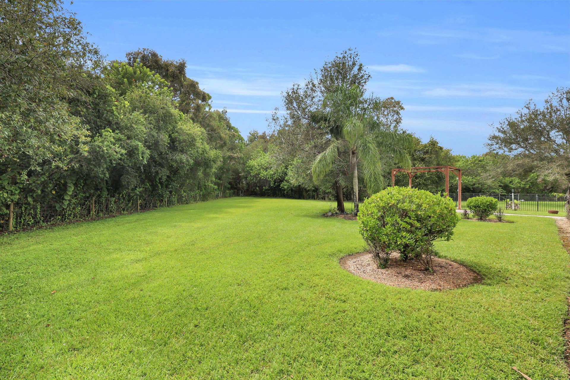 2728 SERENITY Circle S, Fort Pierce, FL 34981 Backyard