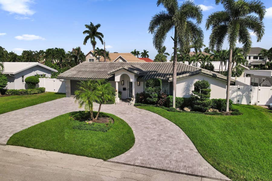 Property photo for 4200 NE 22ND Terrace, Lighthouse Point, FL