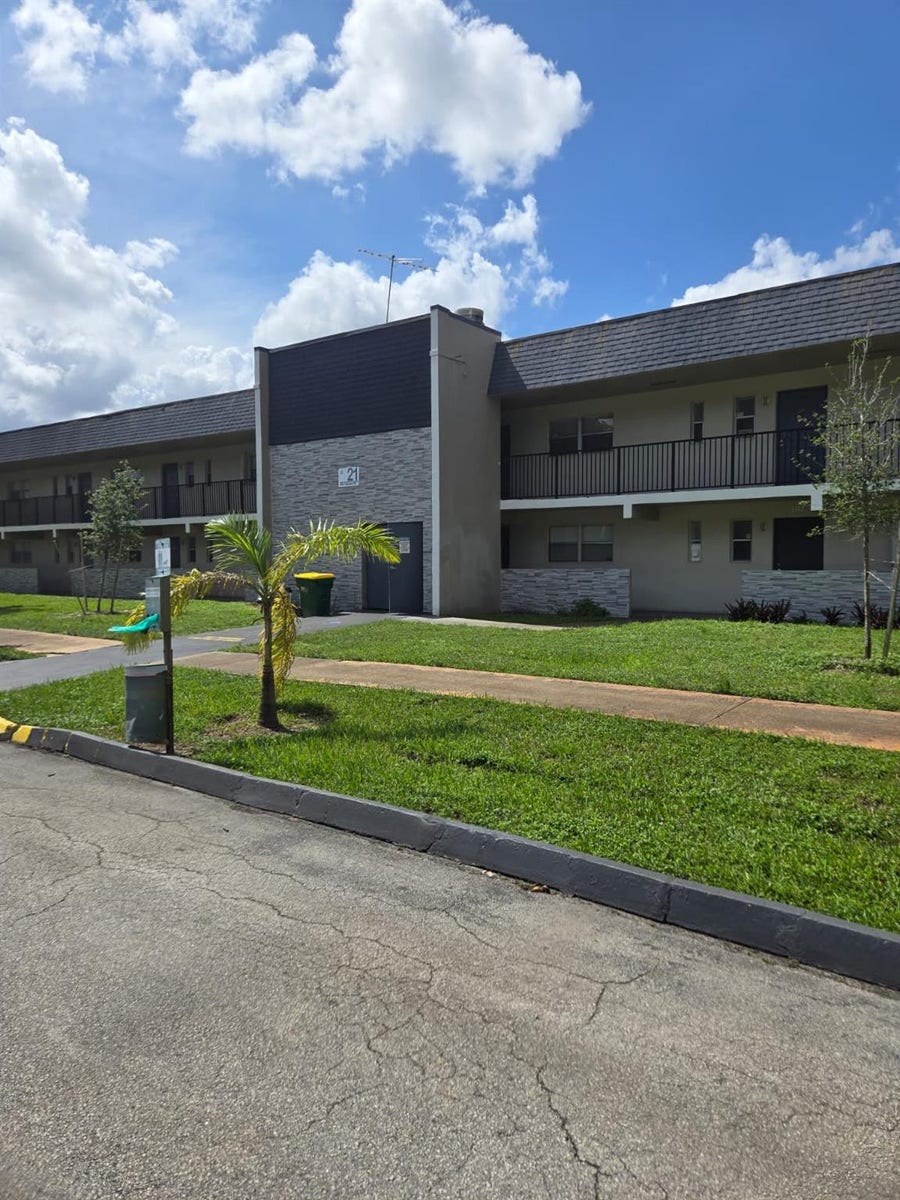 Property photo for 8001 FAIRVIEW Drive, #104, Tamarac, FL