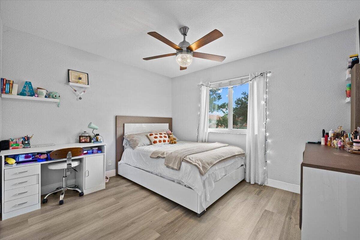 7108 HAWKS NEST Terrace, Riviera Beach, FL 33407 19-LUX_3914