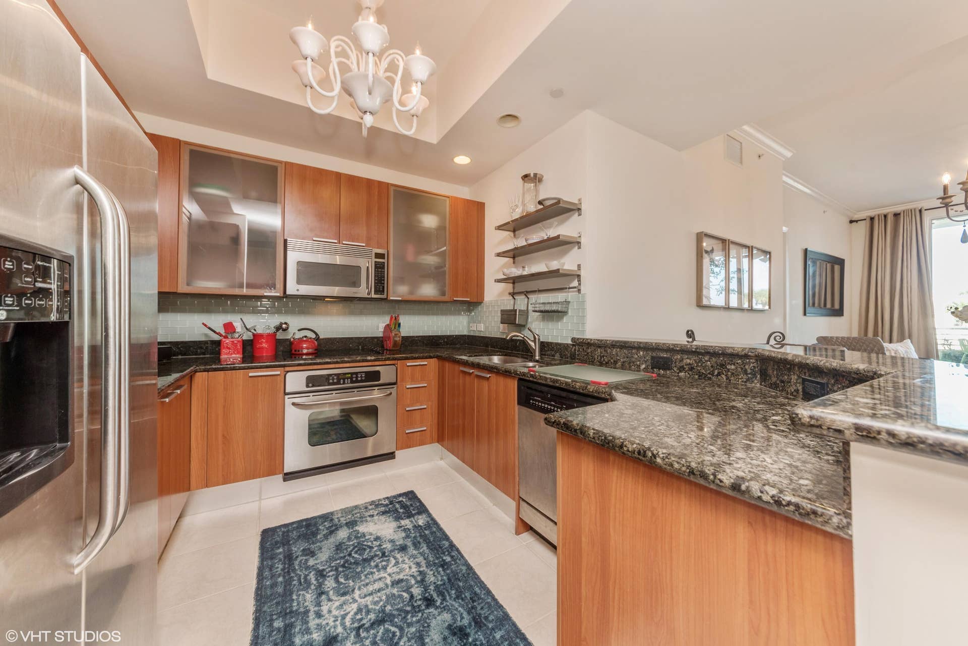 2650 LAKE SHORE Drive, #101, Riviera Beach, FL 33404 04_2650LakeShoreDr_Unit101_177001_Kitche