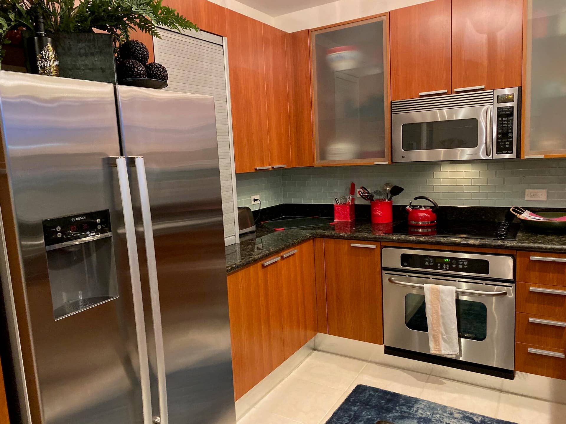 2650 LAKE SHORE Drive, #101, Riviera Beach, FL 33404 IMG_1210